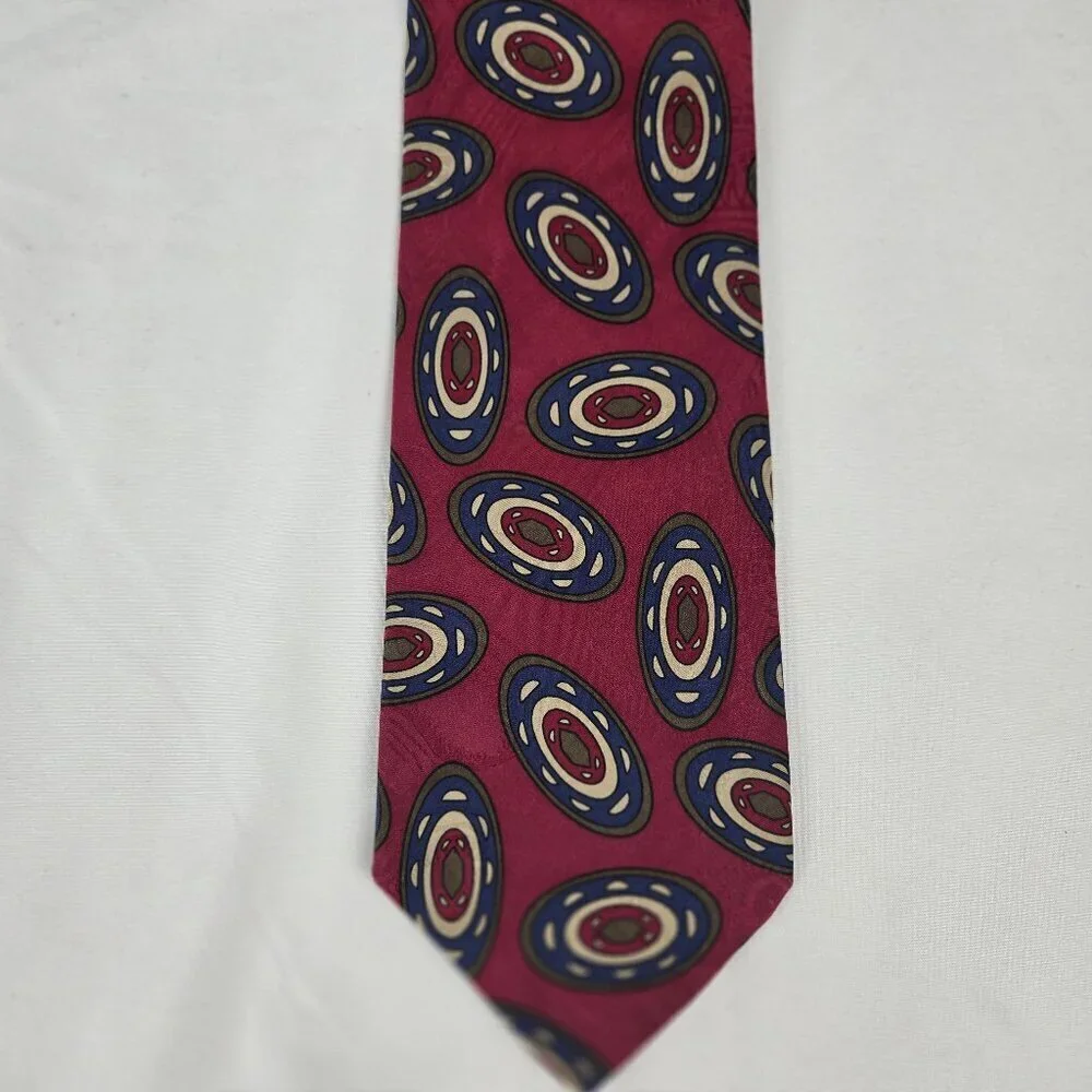 Handmade 100% Silk Men's Tie Dark Red w/ Pattern Office Professional Formal